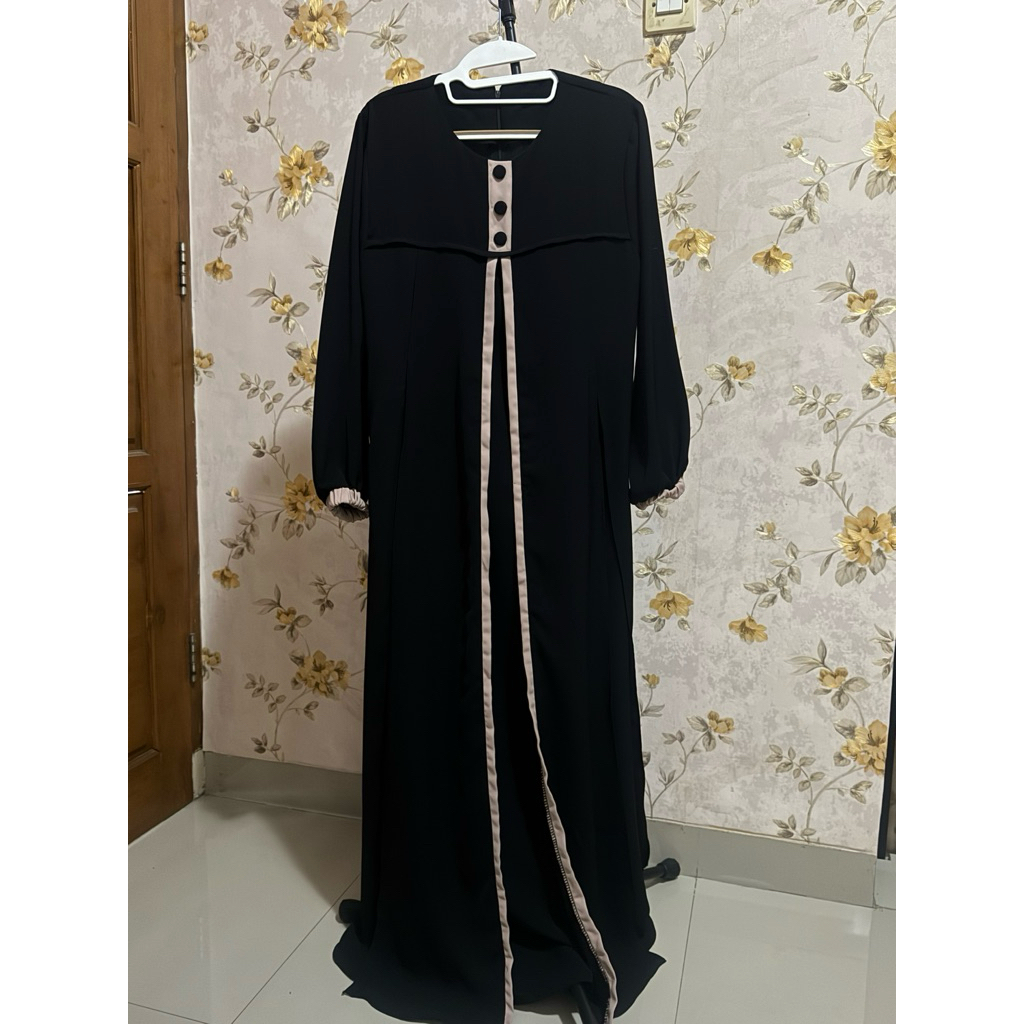 [PRELOVED] Abaya/Gamis Hitam