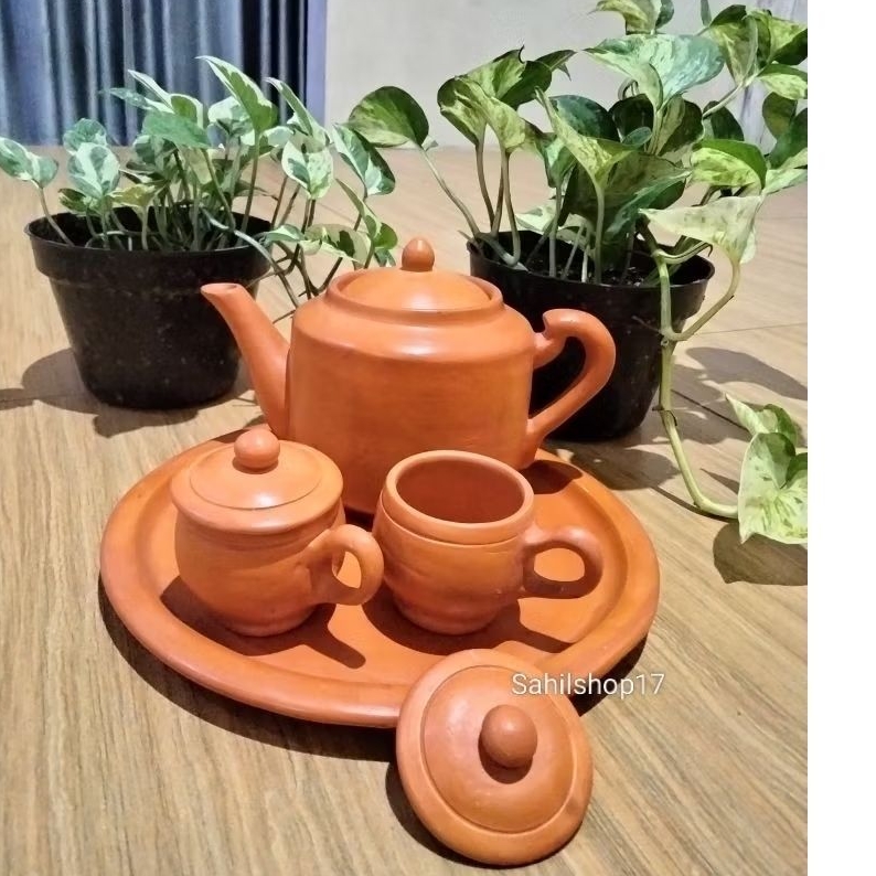 Poci Tanah Liat Jumbo Set Cangkir 2 Kervis Teko Tanah Liat