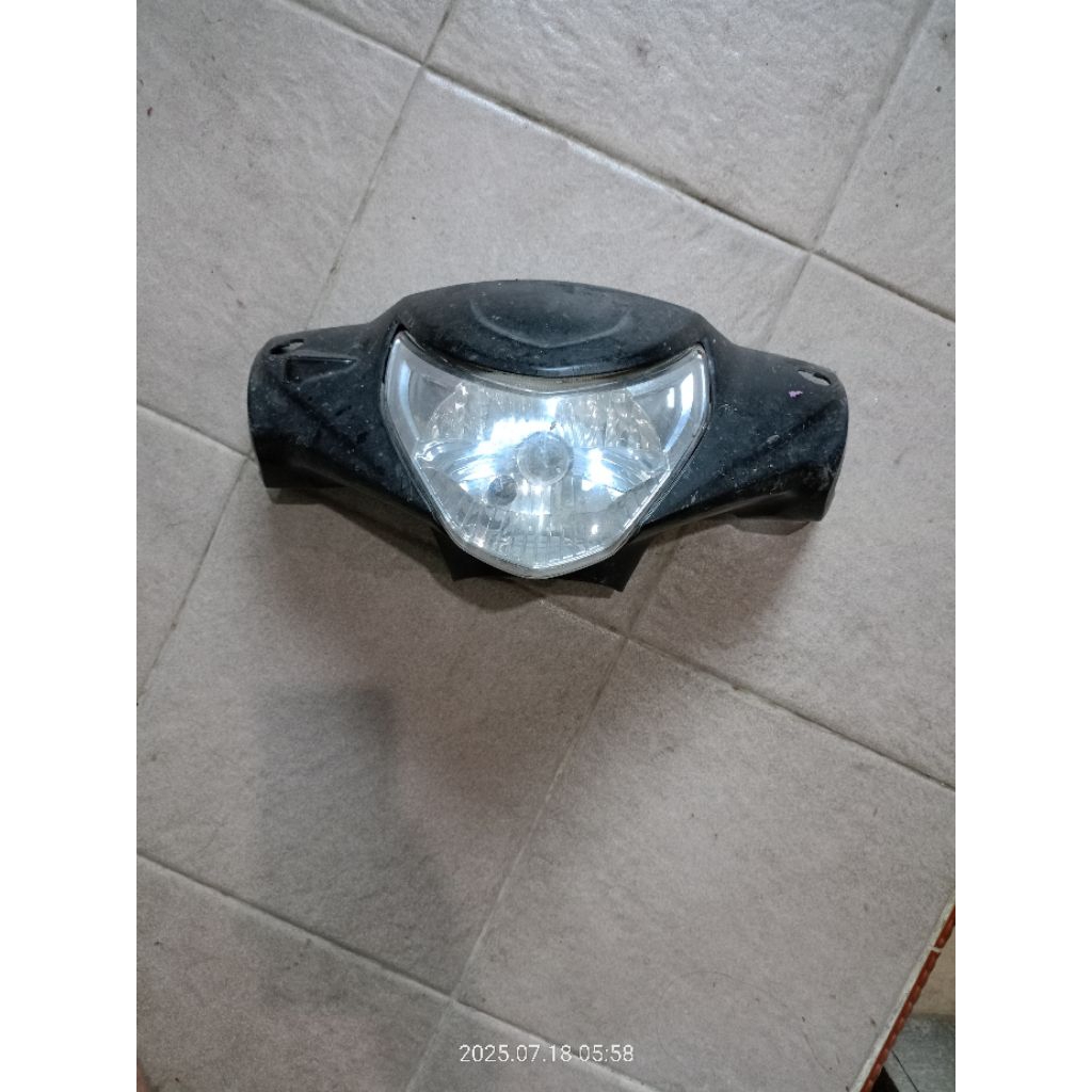 Batok Lampu Set Reflektor Suzuki SPIN 125 ORI BEKAS SECOND COPOTAN