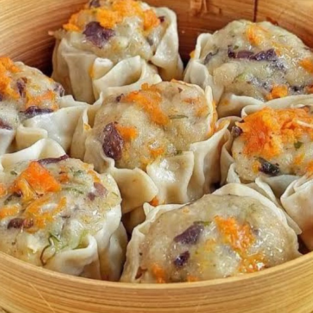 

Dimsum / siomay ayam jamur wortel kualitas rasa dijamin premium