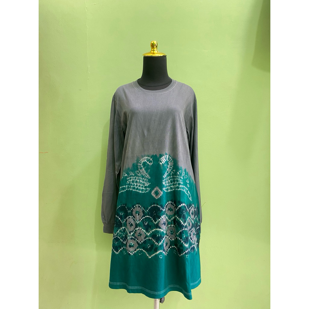 Kaos tunik sasirangan