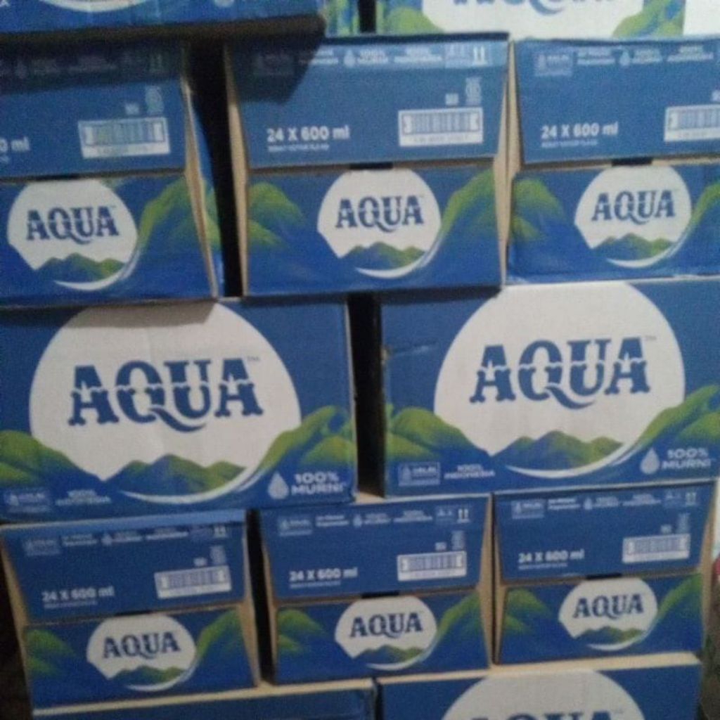 

minuman AQUA 24×600