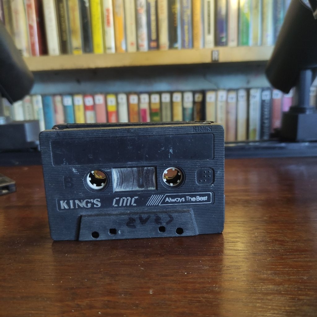 Kaset Pita Warna Hitam Untuk Pajangan, Dekorasi