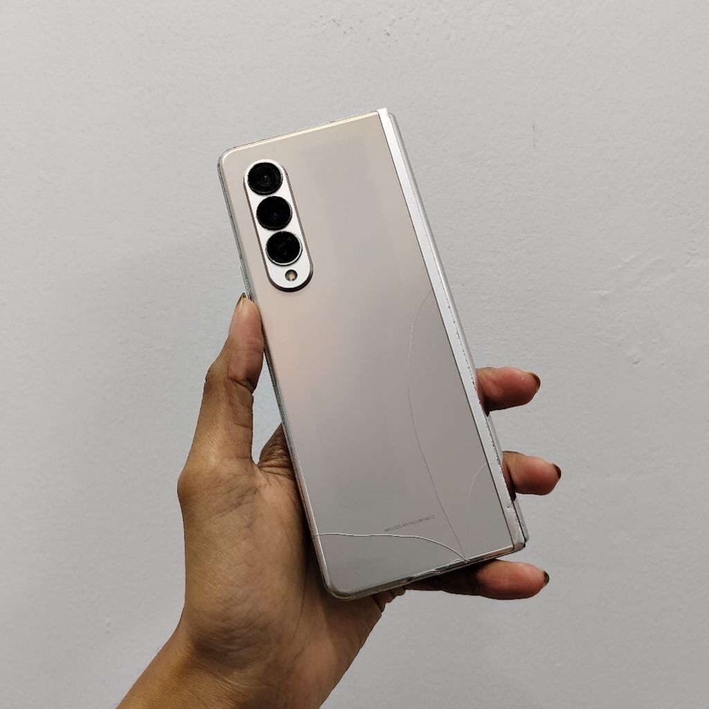 Samsung Galaxy Z Fold 3