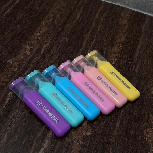 

Stabilo Highlighter Besar Penanda Tulisan MIX COLOUR WARNA PINK HIJAU ORANGE BIRU UNGU TEBAL TERANG KUALITAS BAGUS Cocok untuk sekolah kantoran dan bank