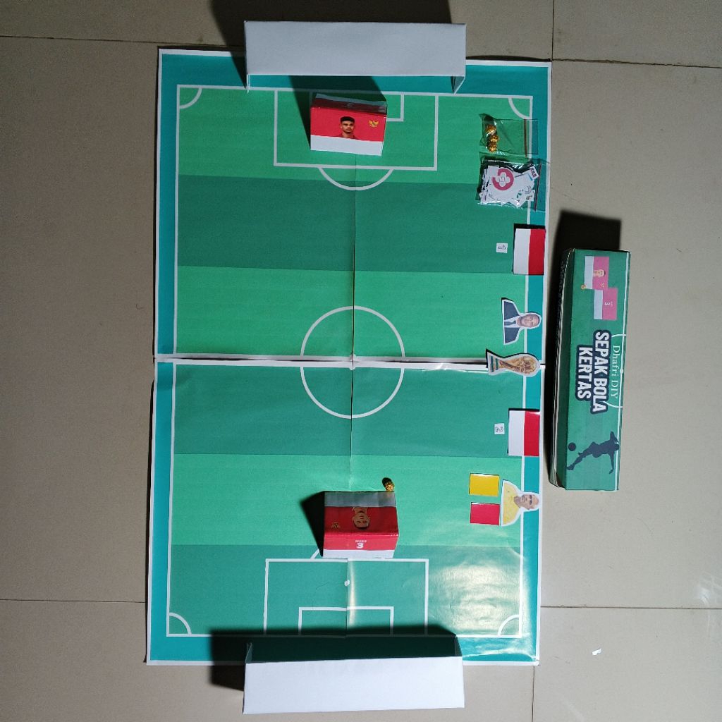 Dhafri DIY - Lapangan untuk Mainan Sepak Bola Kertas