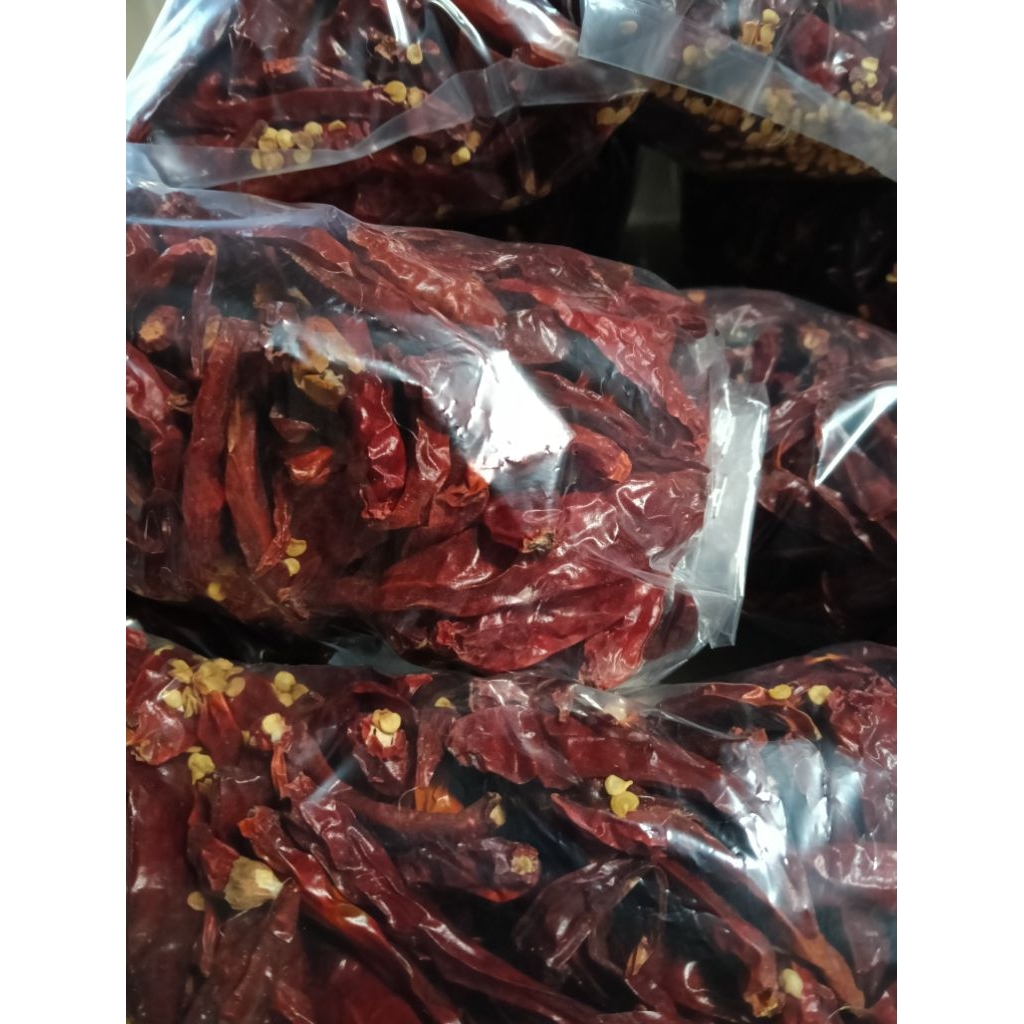 

Cabe cabai kering japlak super merah pedas bersih tanpa tangkai kemasan 100 gr