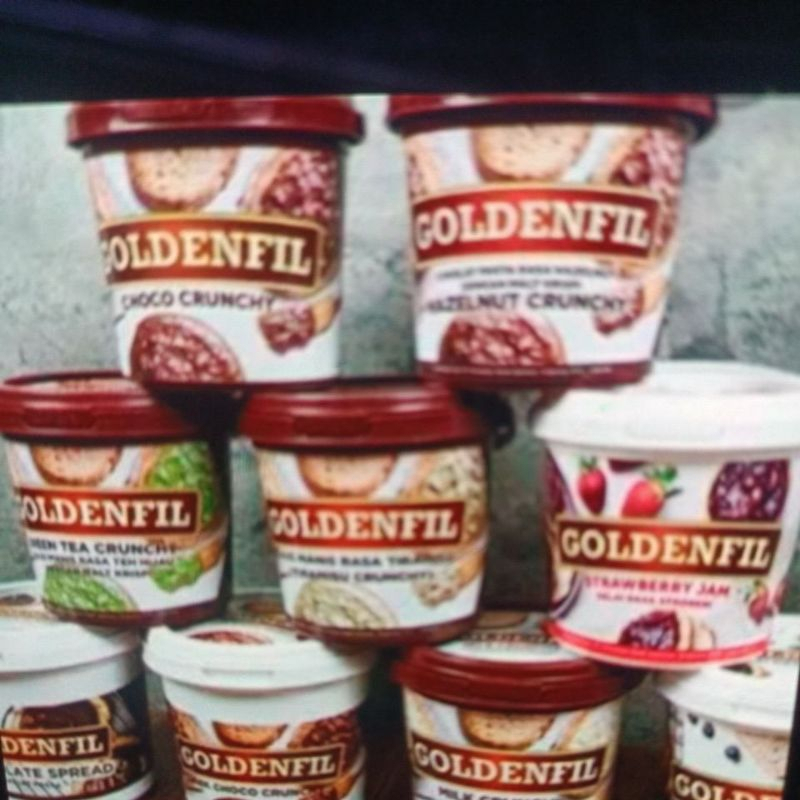 

GOLDEN FIL 1 KG COKLAT CRUNCHY ( 1 EMBER)