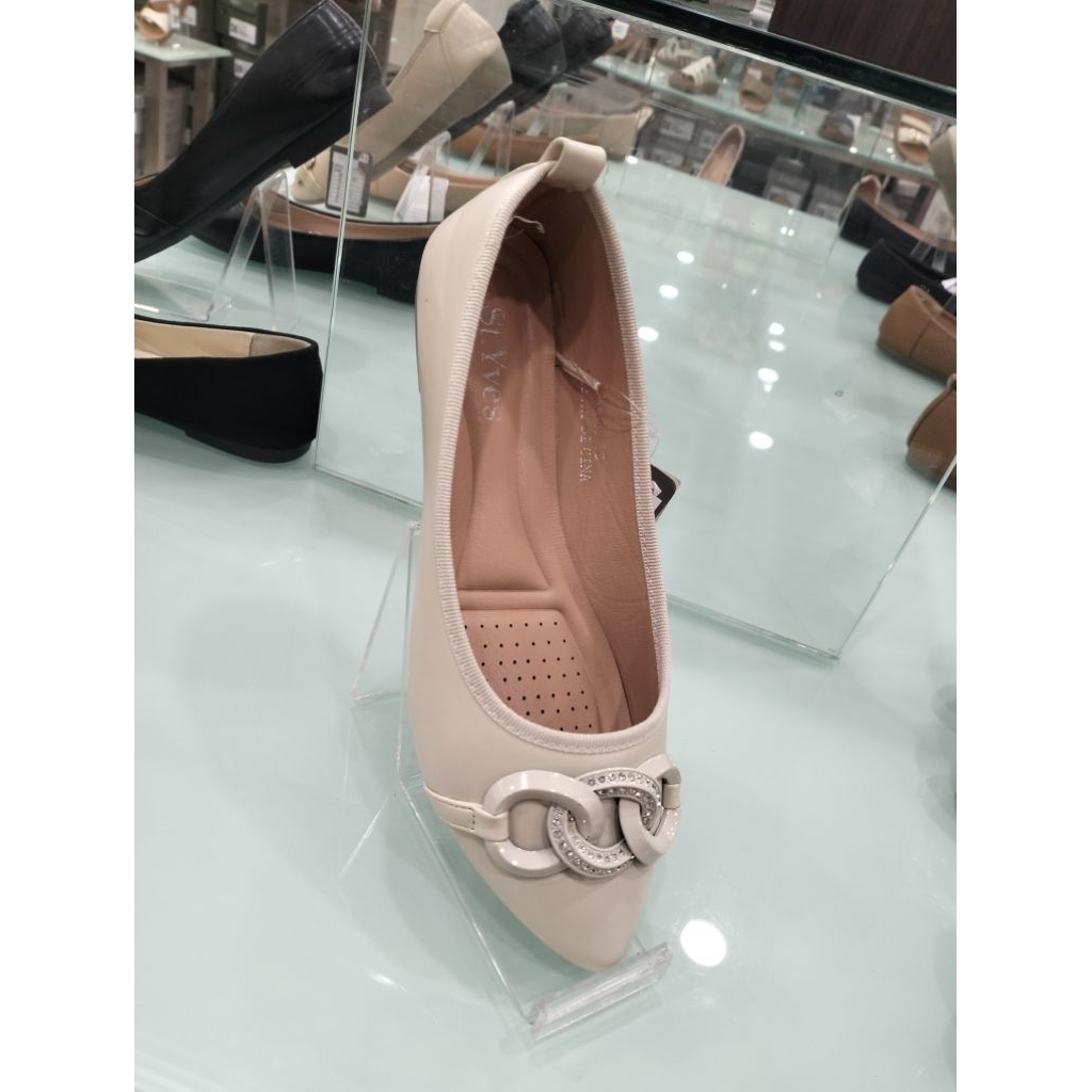 Sepatu flat St.Yves