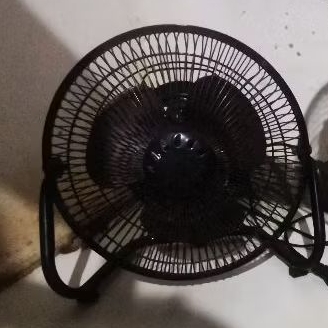 kipas angin second duduk  besi maspion