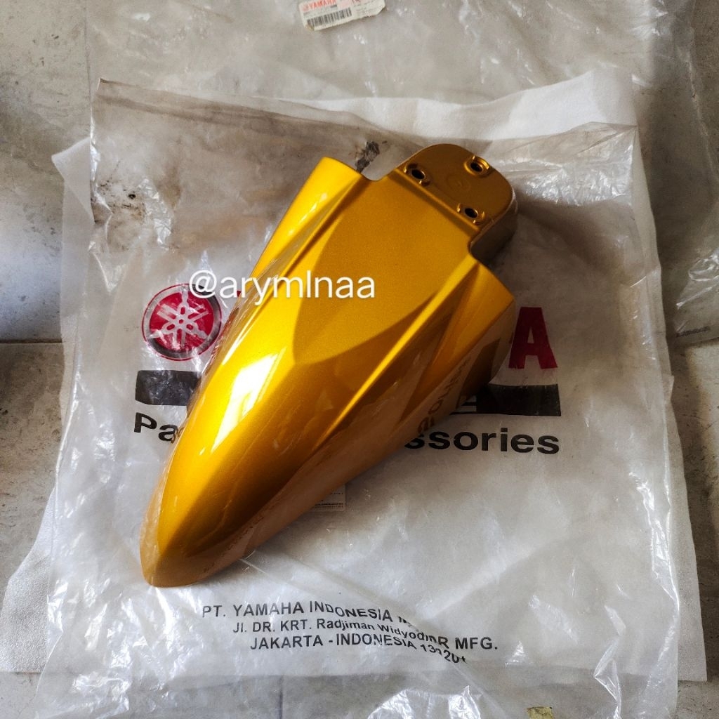SPAKBOR SLEBOR DEPAN FRONTFENDER MIO SOUL KARBU GOLD 14D-F1511-00-P7 ORIGINAL YAMAHA YGP