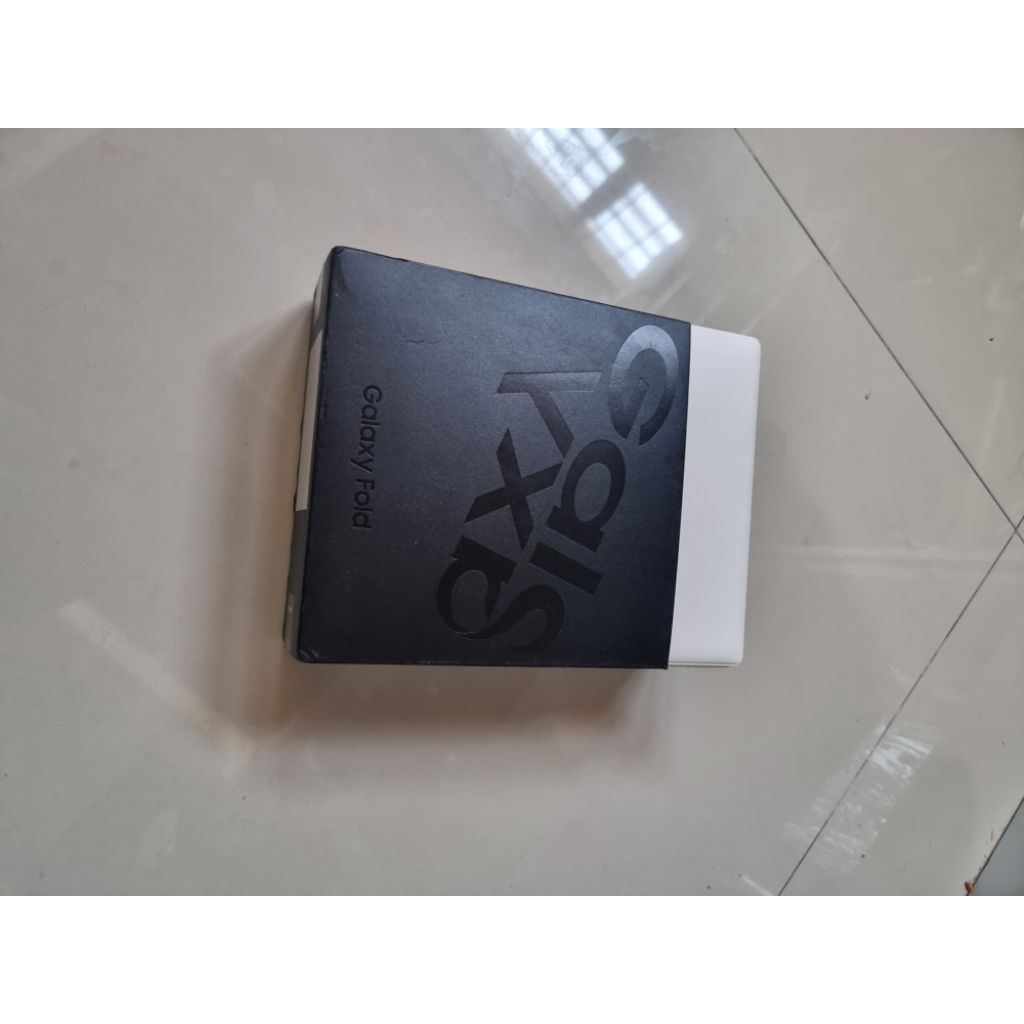 

box only kardus only galaxy fold 1