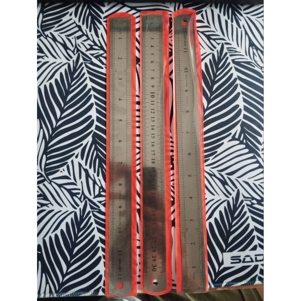 

Penggaris Besi Stainless 30cm