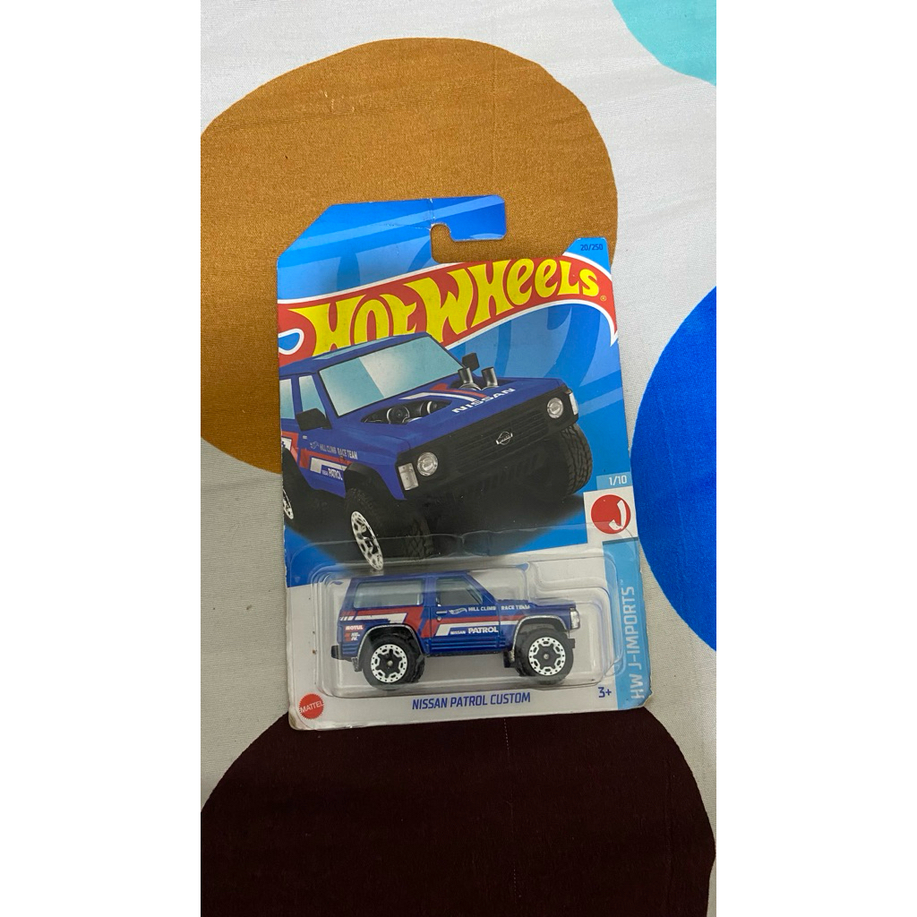 Hotwheels Nissan Patrol Custom