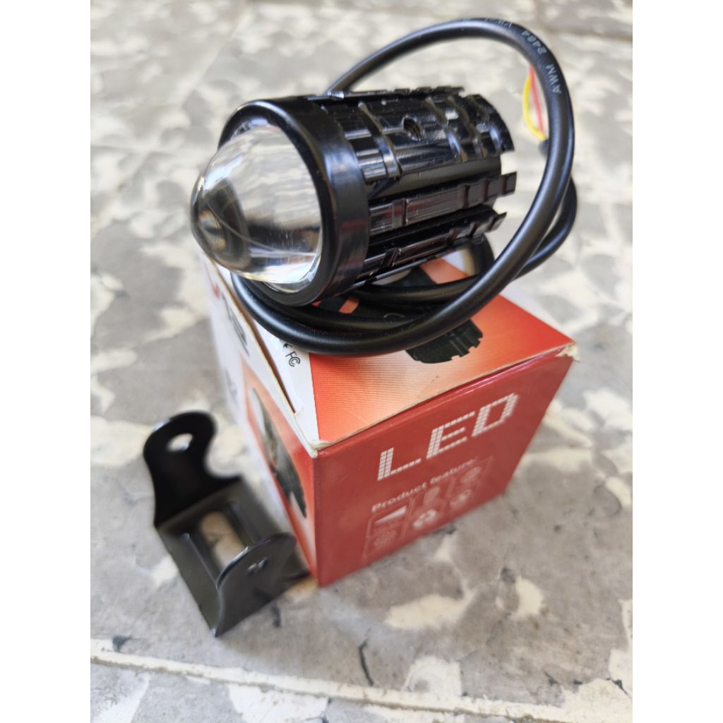 Lampu D2 Oval LED V12