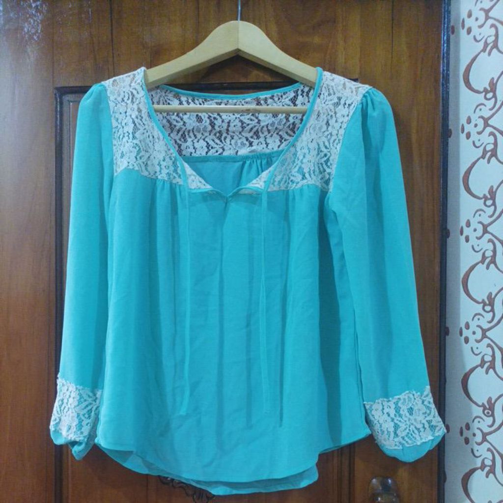 Baju renda pl second