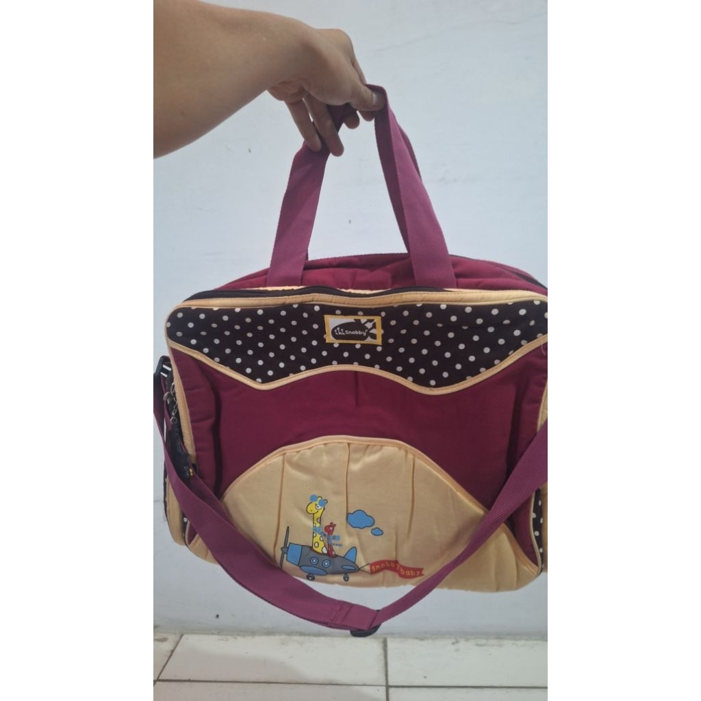 tas bayi snobby