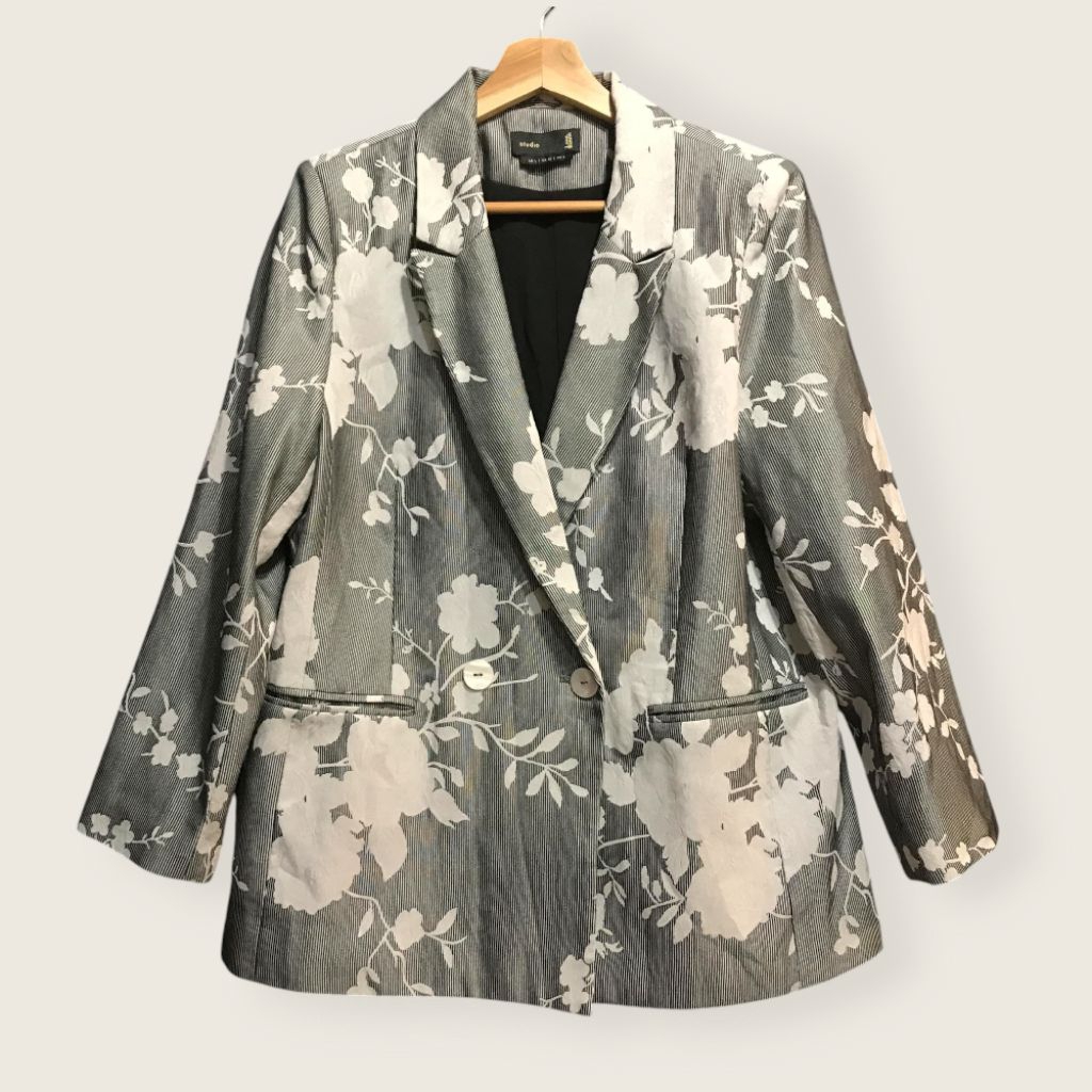 LOVE BONITO Preloved Women's Blazer/ Blazer Wanita