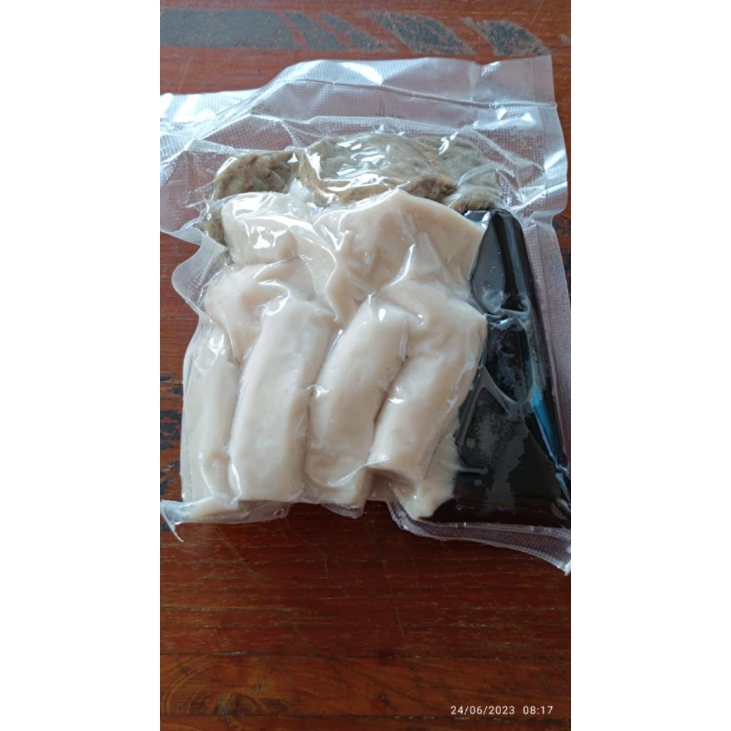 

PEMPEK PALEMBANG ASLI IKAN TENGGIRI ENAK DAN LEZAT. Isi 17 pcs: Mix ( , , )