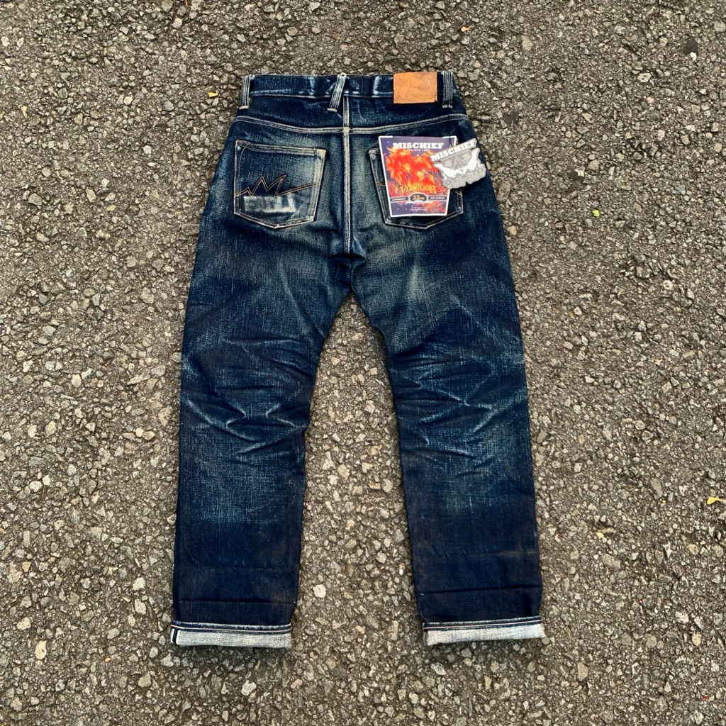 MISCHIEF DARK VERMILION 22oz