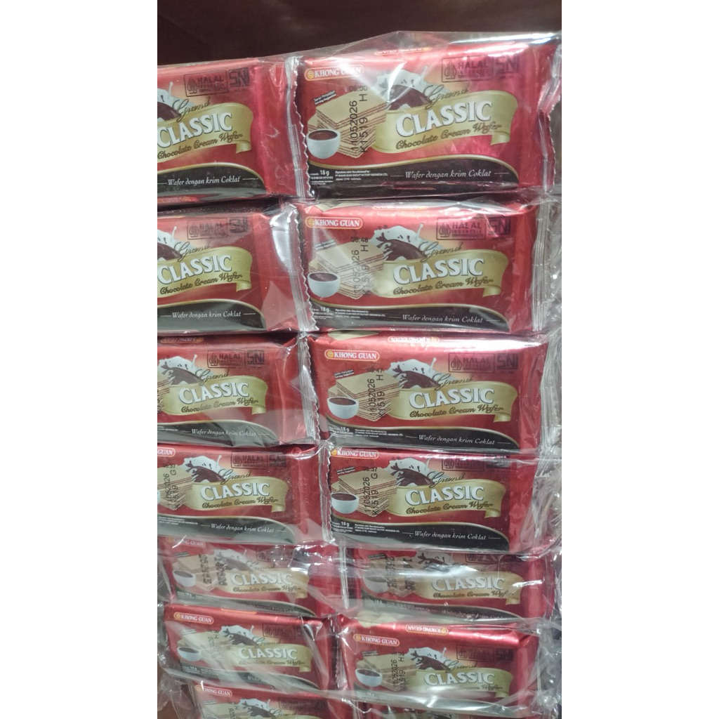 

khong guan classic chocolate cream wafer isi 10pcs