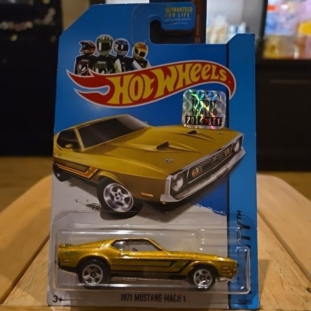 Hot Wheels Hotwheels 1971 Mustang Mach 1