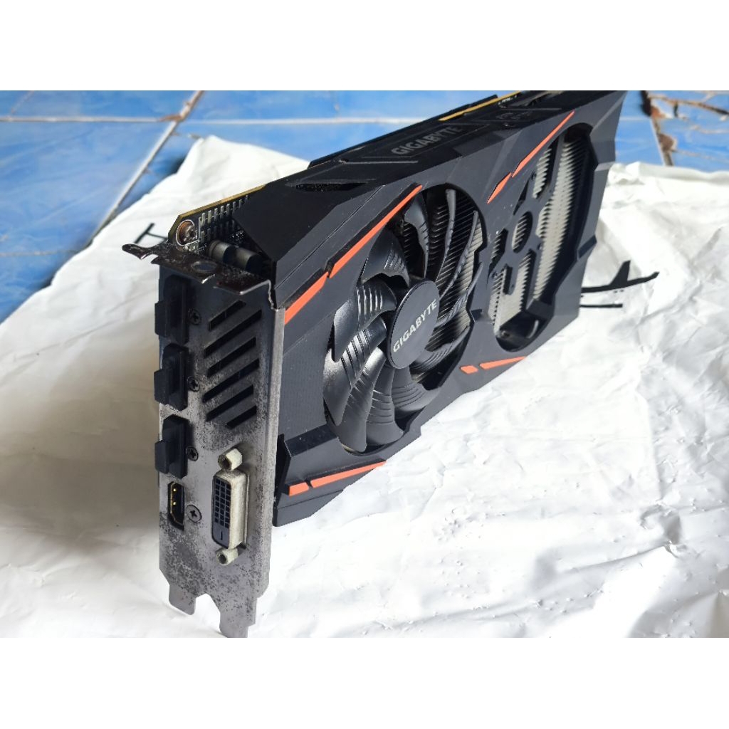 VGA Gigabyte RX580 4GB no display, kipas rusak