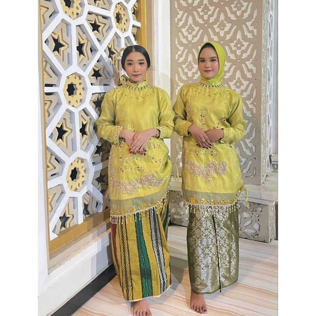 baju bodo atau baju pesta atau baju kebaya warna hijau lime