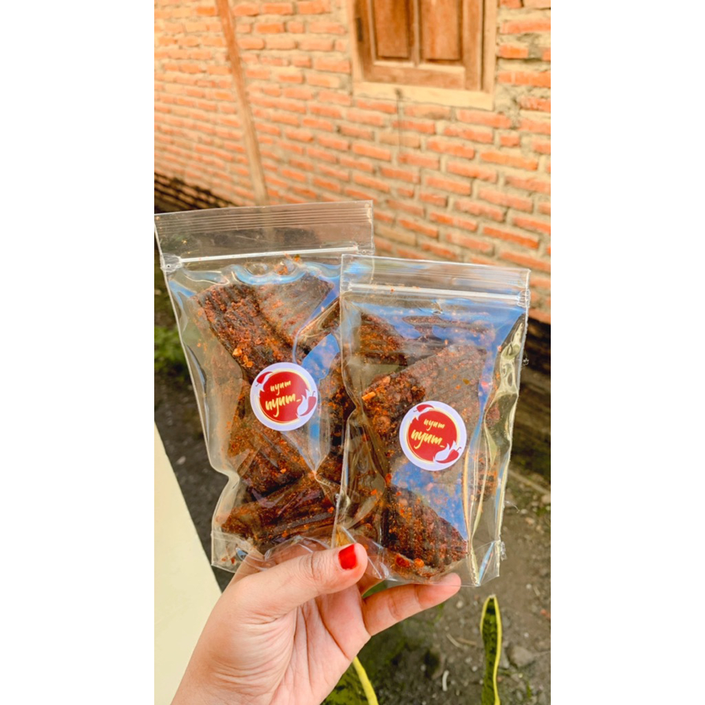 

Kerupuk Jengkol Bantet 50/100gr Pedas Daun Jeruk