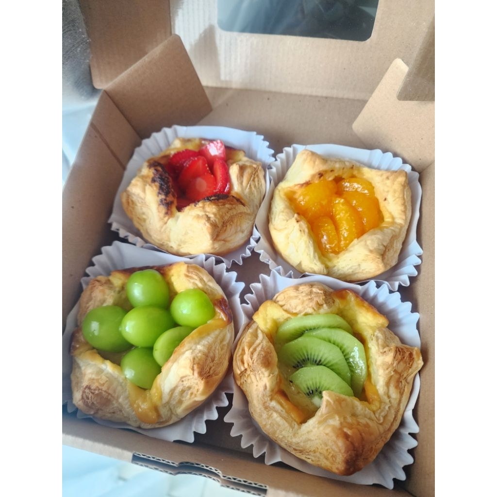 

PASTRY FRUIT
