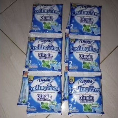2 RENCENG / 12 Sachet Charm Cooling Fresh Wings  2 PAD. Lebih murah.