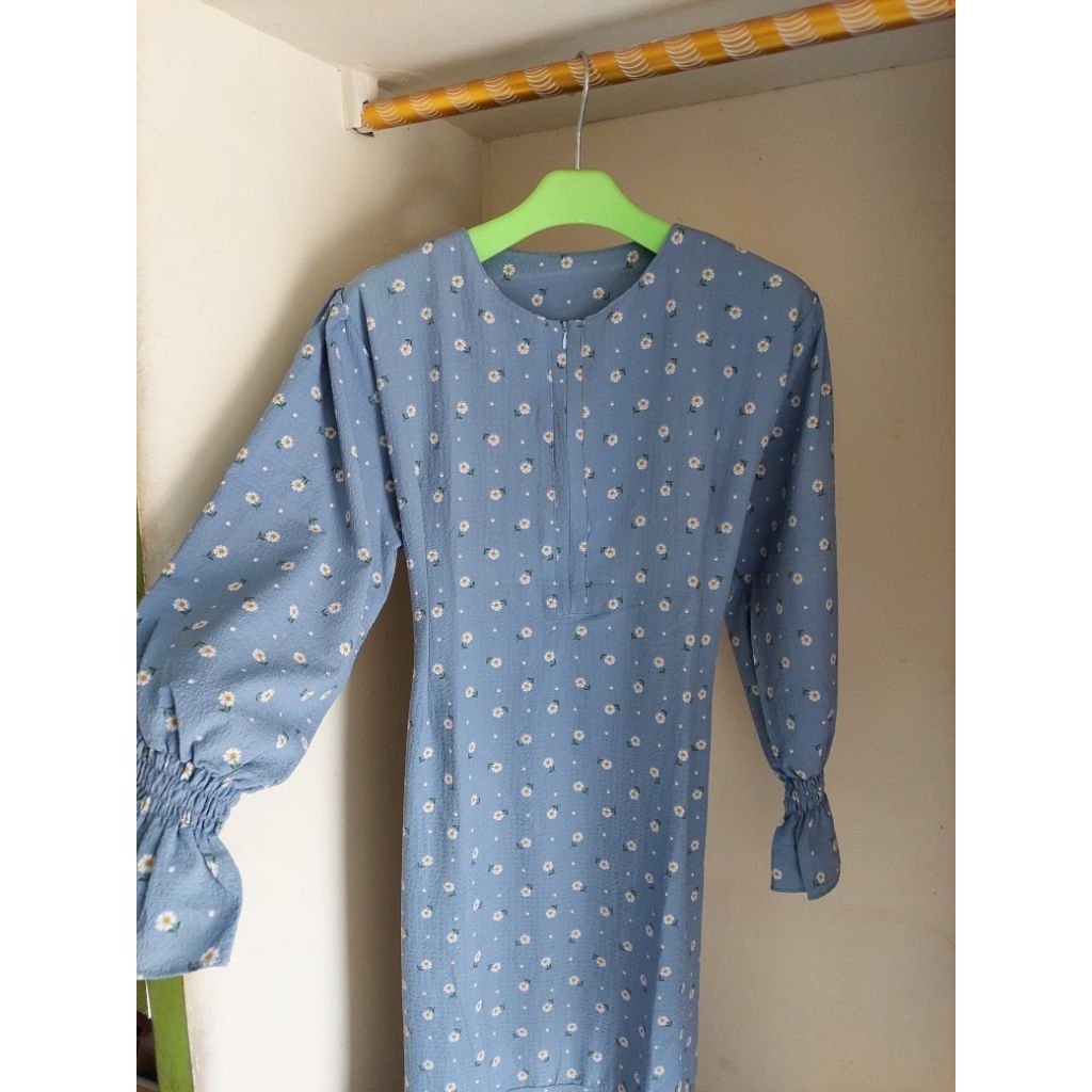 Dress bunga kecil aesthetic