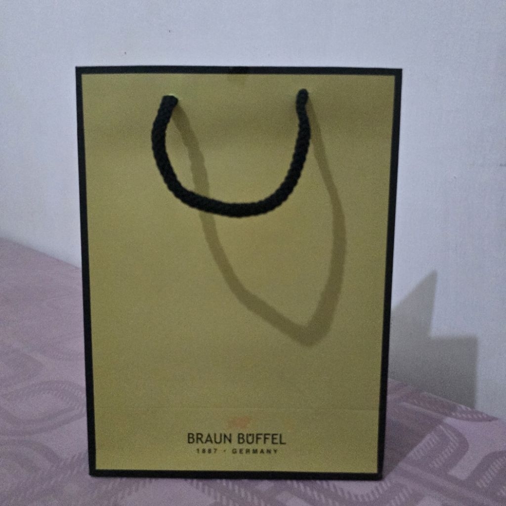 

Braun Buffel paper bag
