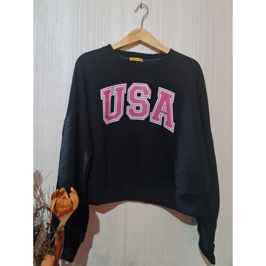 Crewneck USA Hitam