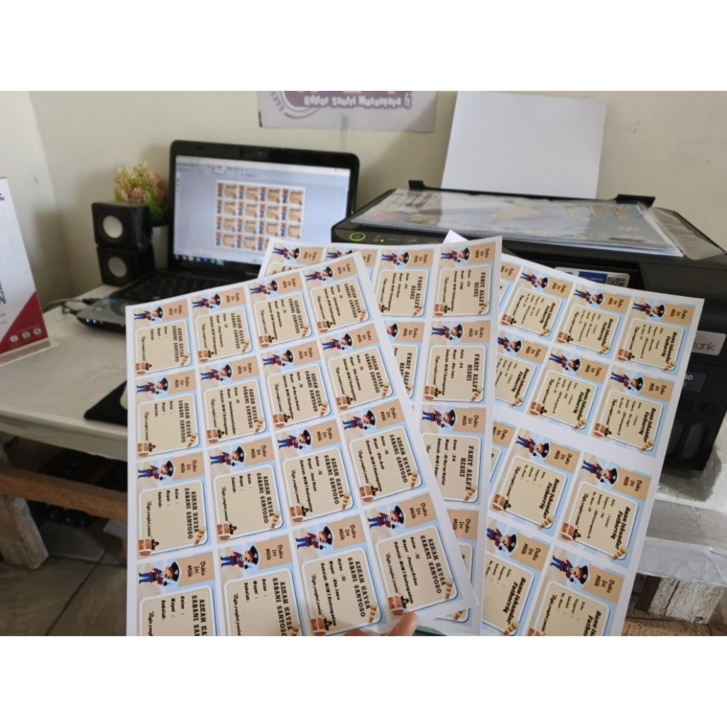 

Cetak setiker A4 kertas glossy