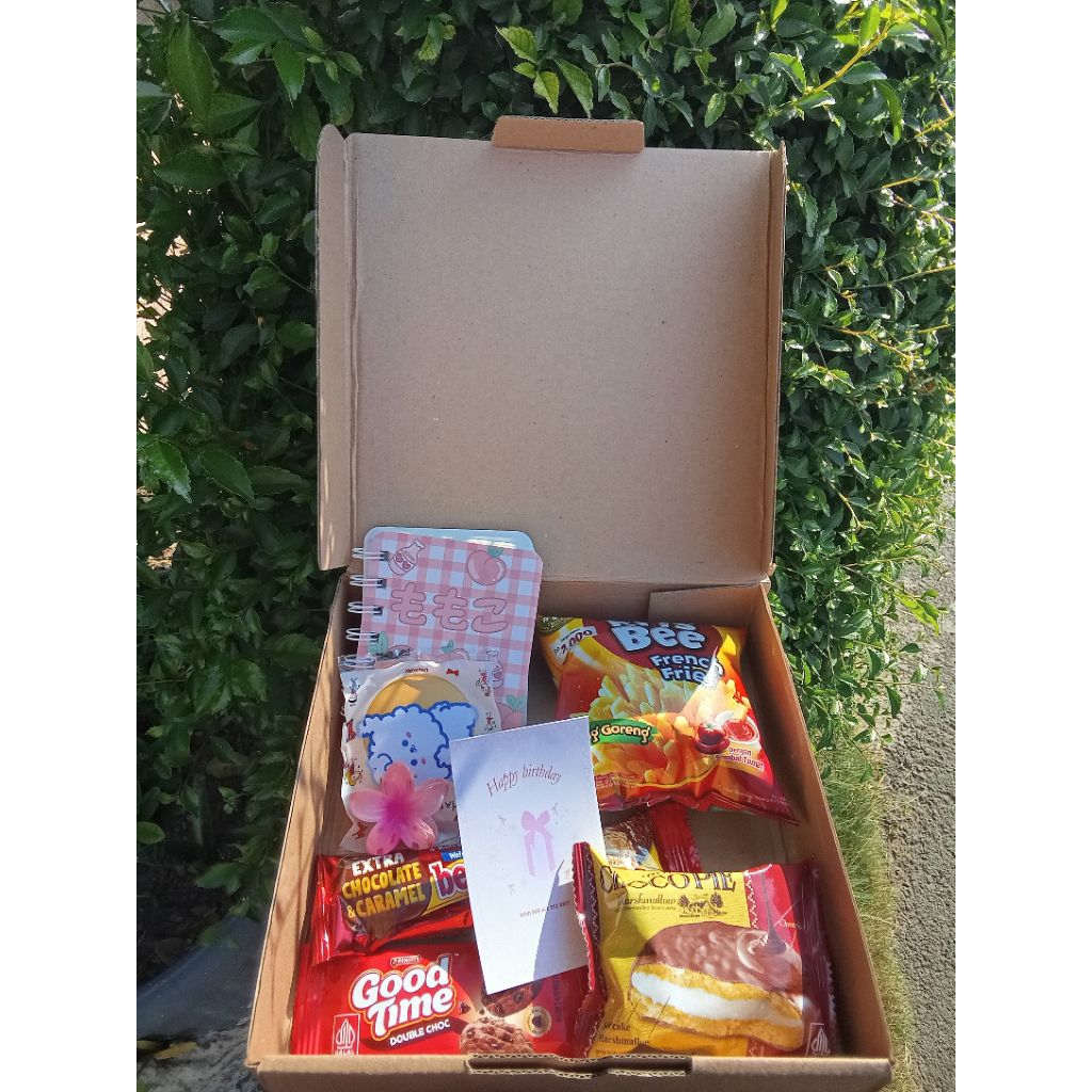 

GIFT SNACK BOX MURAH
