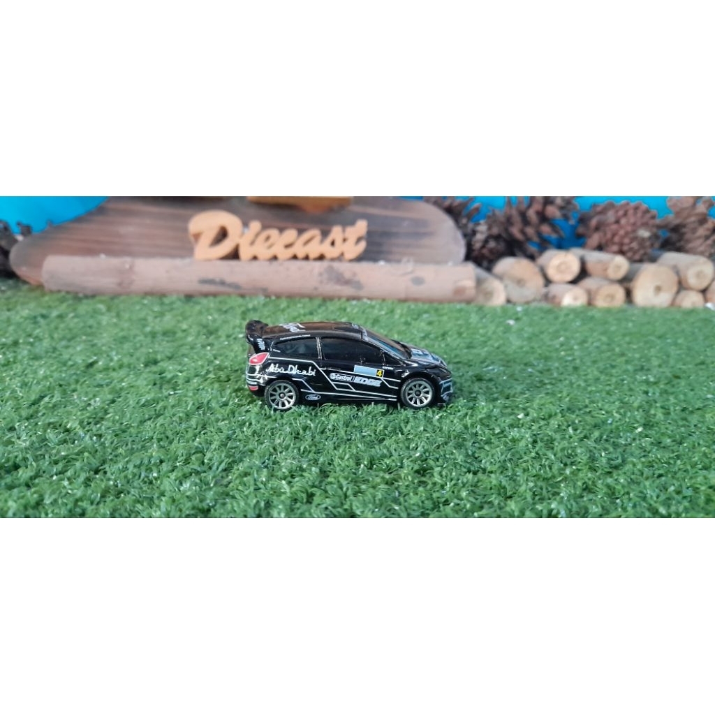 Diecast Miniatur Ford Fiesta hitam skala 1:64