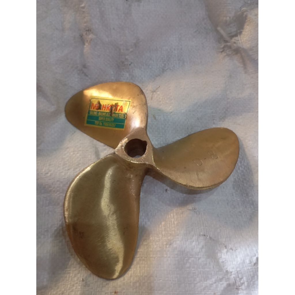 baling baling perahu / propeller daun 3 no 8 kuningan