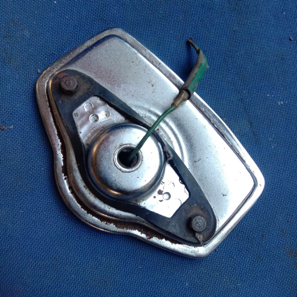 Dudukan stoplamp CB100 CB125 S90 S90z Astra benly ori copotan tatakan stoplamp CB100 CB125 S90 S90z 