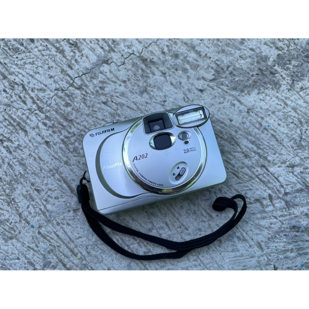 Kamera Digicam Fujifilm Finepix A202