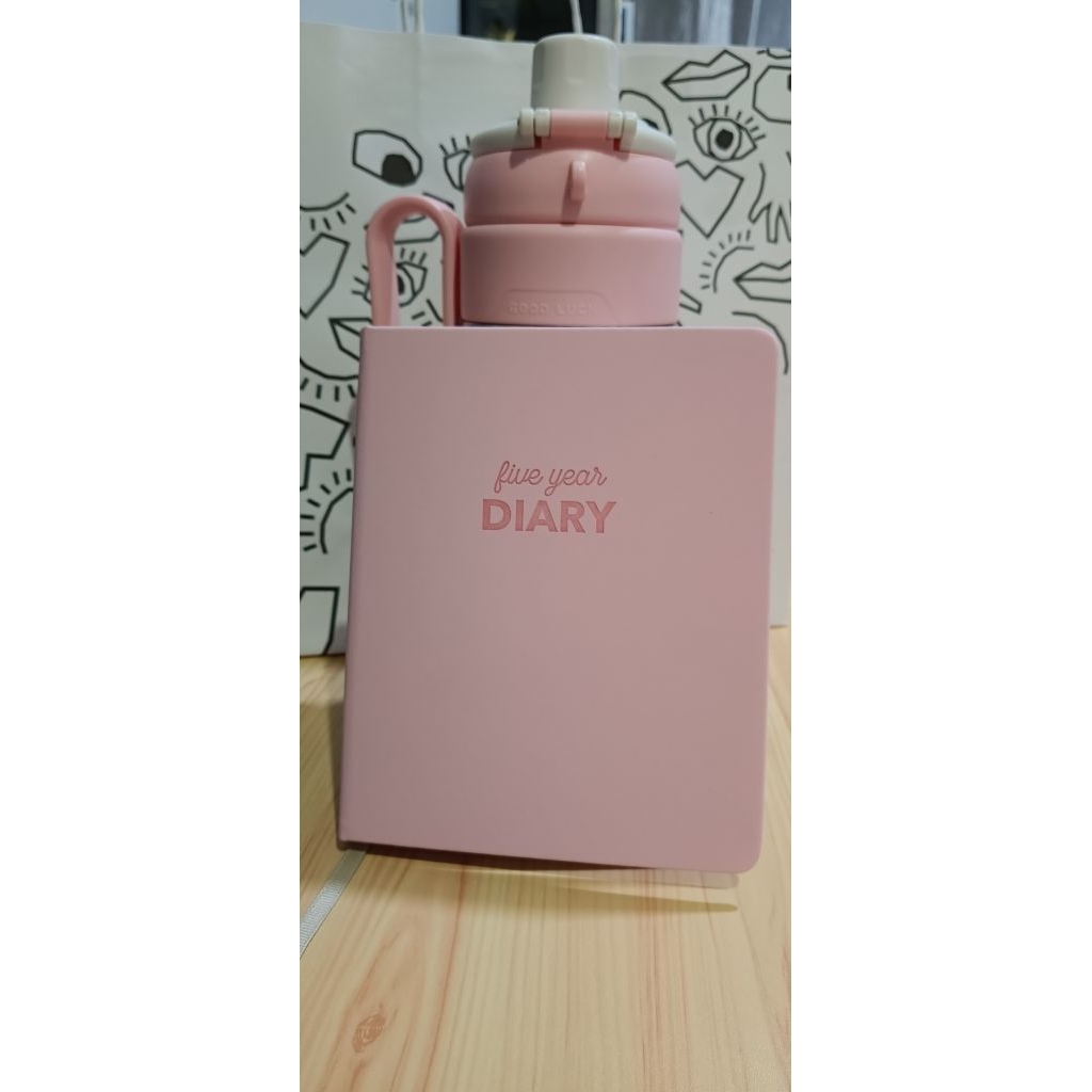 

JASTIP FLYING TIGER FIVE YEAR DIARY | DIARY 5 TAHUN