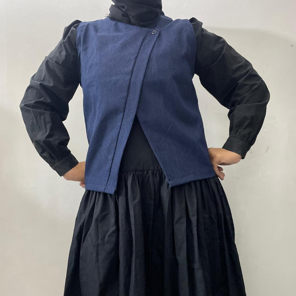 Aoi Vest-  jeans vest wanita, denim vest, jeket denim, Rompi Jeans, denim Rompi, Rompi Jeans Kekinia