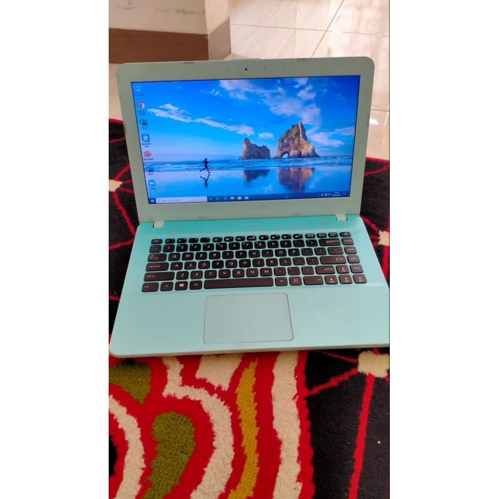laptop Asus x441u core i3 gen 6