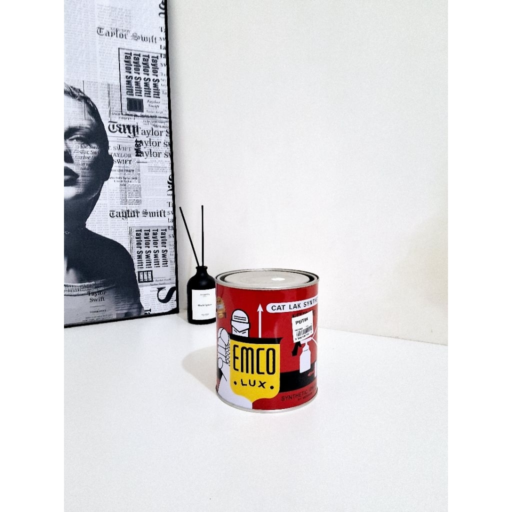 CAT BESI & KAYU EMCO LUX 1 KG