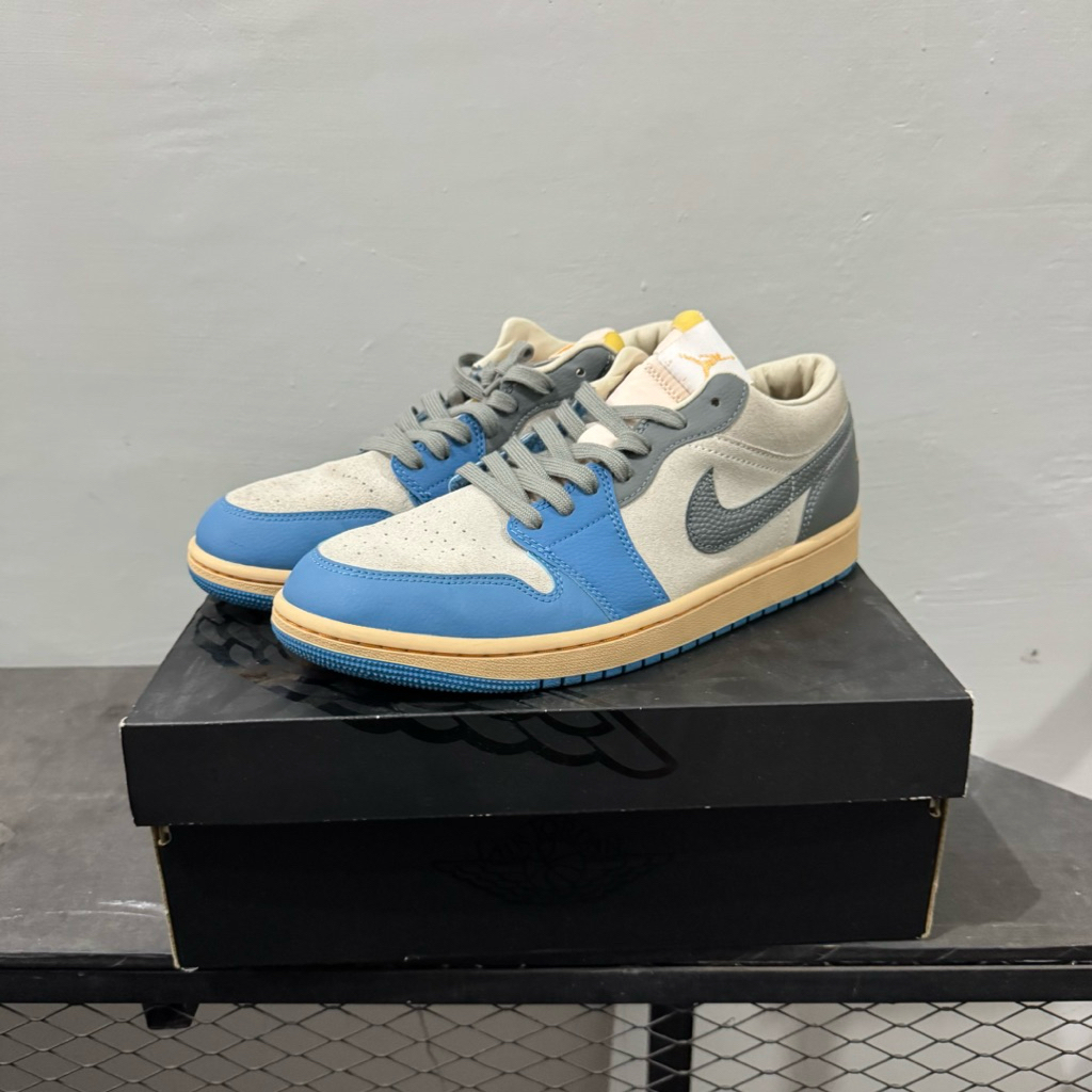 Used like New Air Jordan 1 Low Tokyo 96 Vintage UNC Grey (100% Authentic)