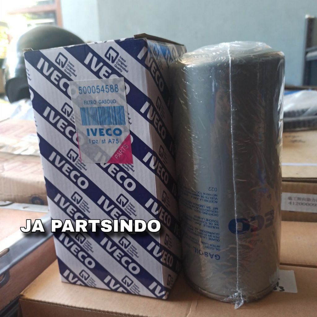 Secondary Fuel filter Iveco 500054588/5802280039 Suku cadang iveco