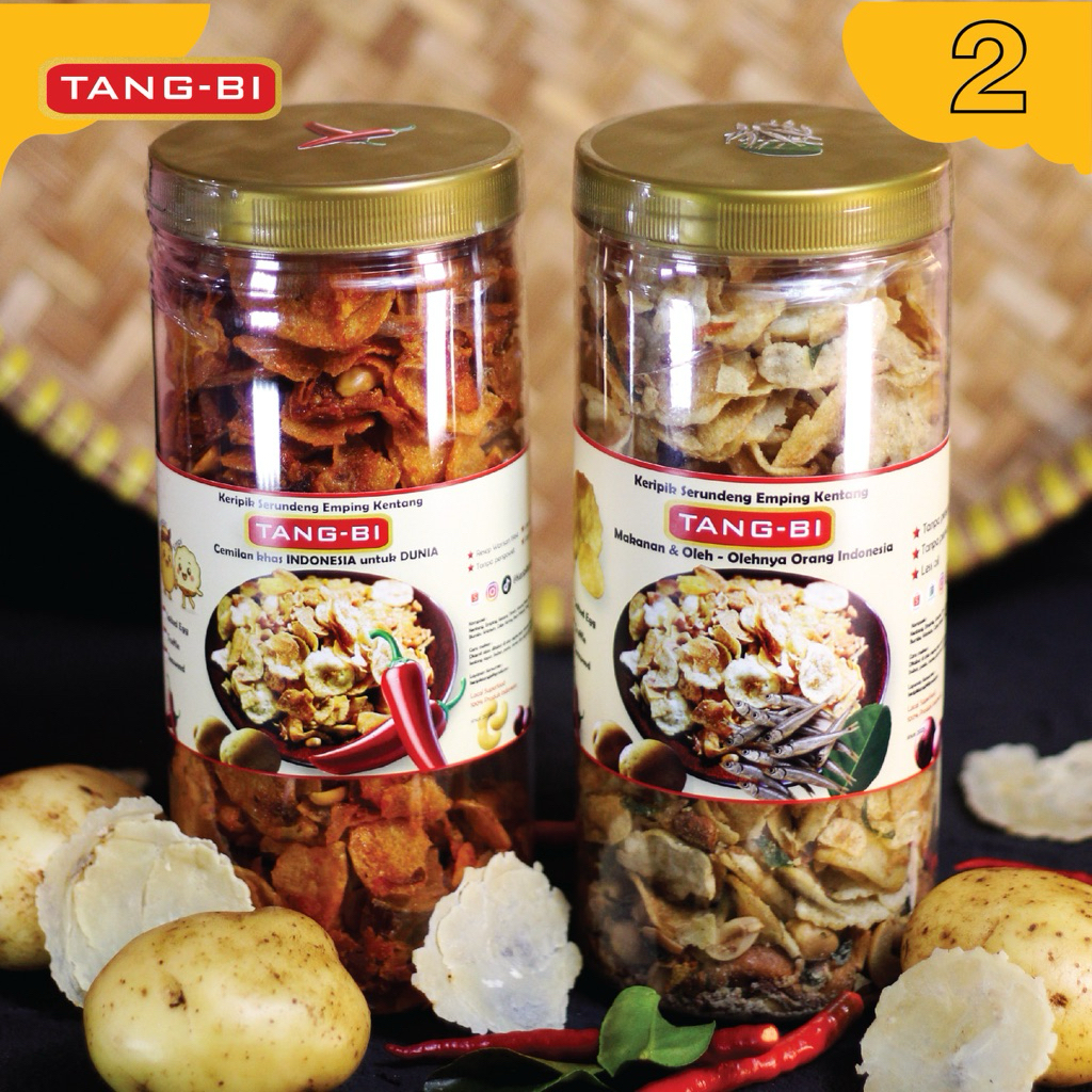 

Paket HEMAT isi 2 toples (1300 ml) - Keripik Kentang Emping Tangbi Jajanan Cemilan Nusantara