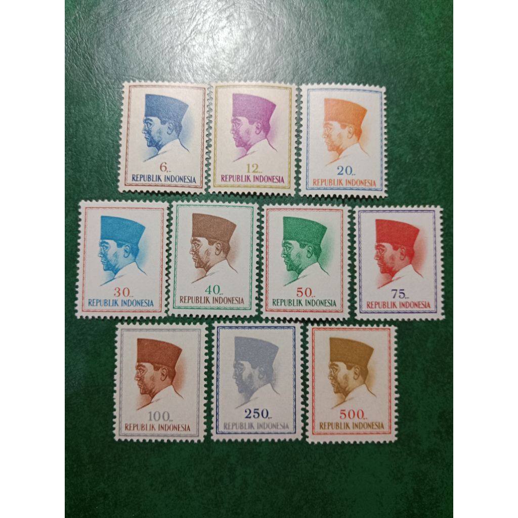 

Prangko Indonesia 10 pcs Presiden Soekarno Tahun 1964 UN USED