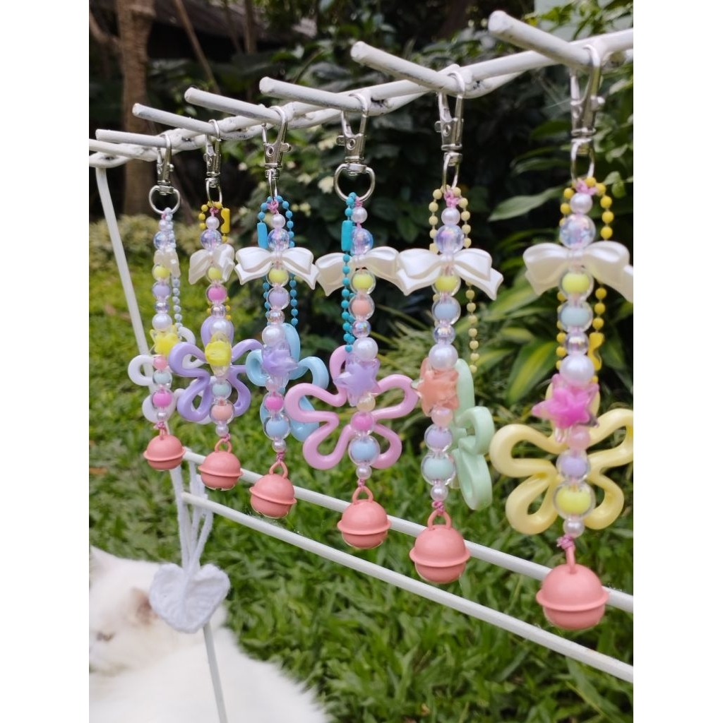 bag charm/ gantungan tas krincing-krincing lucu, ribbon, bunga, aesthetic, colorfull