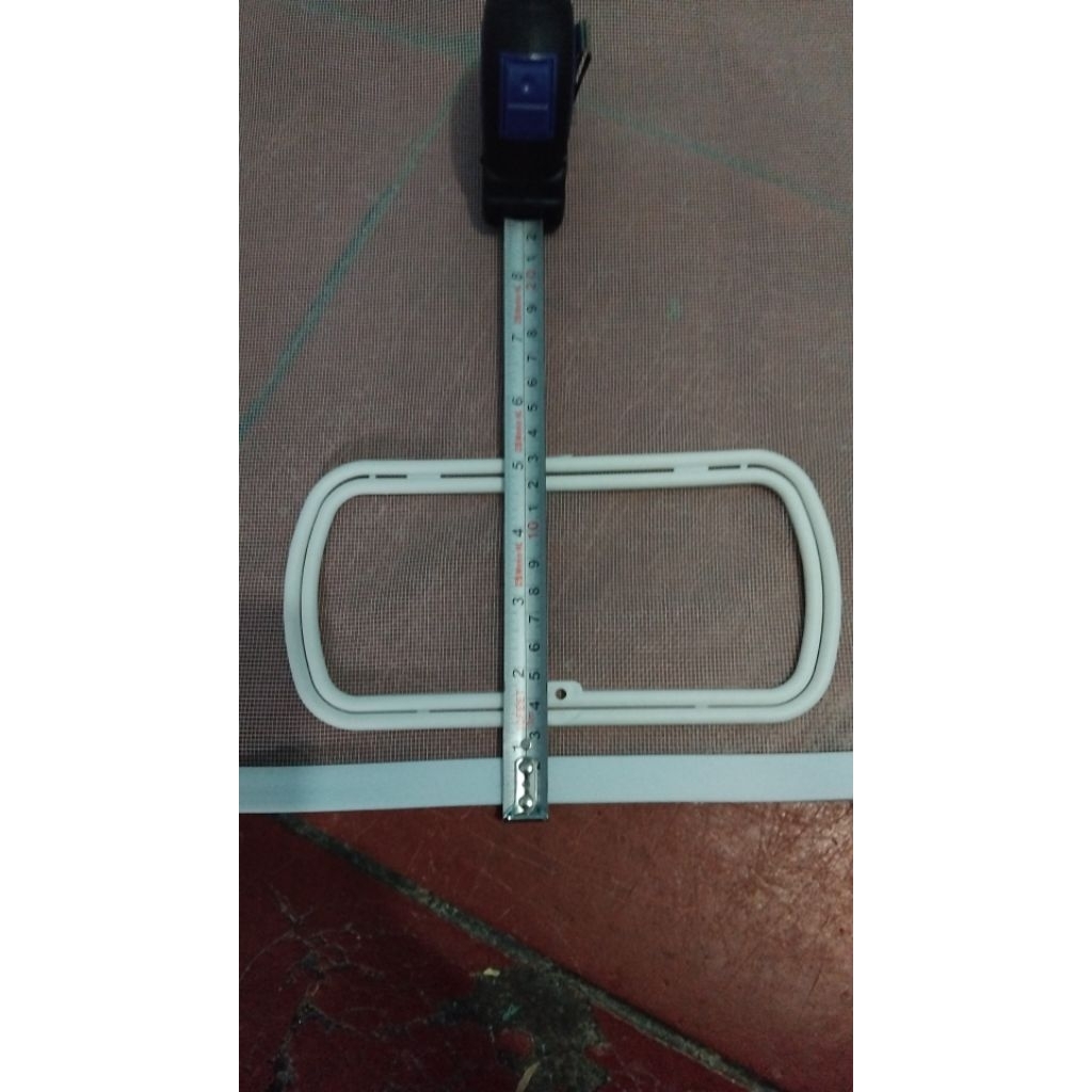 lobang tangan kasa nyamuk fiber  kunci jendela